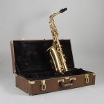 607549 Alto saxophone